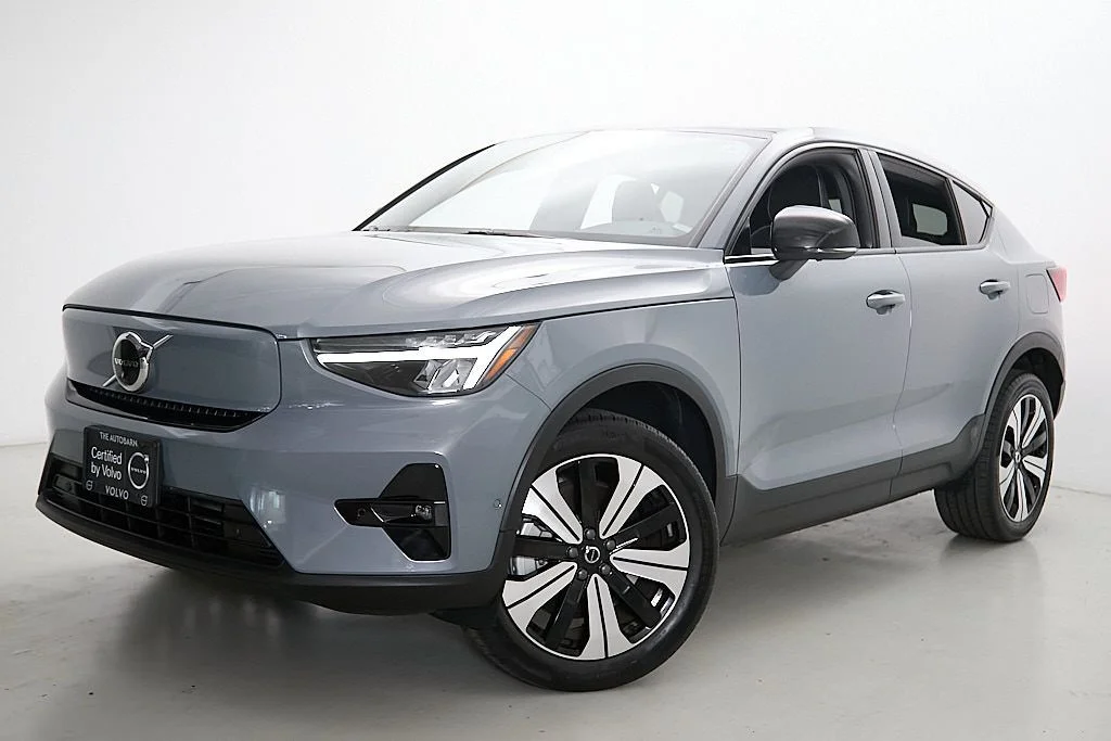 Certified 2023 Volvo C40 Plus with VIN YV4ED3GL2P2054472 for sale in Oak Park, IL
