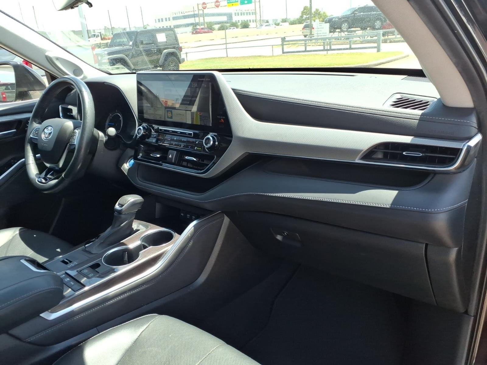 2021 Toyota Highlander Hybrid Platinum Black at Mac Haik CDJR North Houston