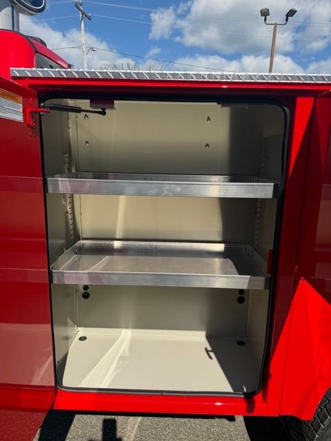 New 2026 Race Red Ford F-450® LARIAT® image 15