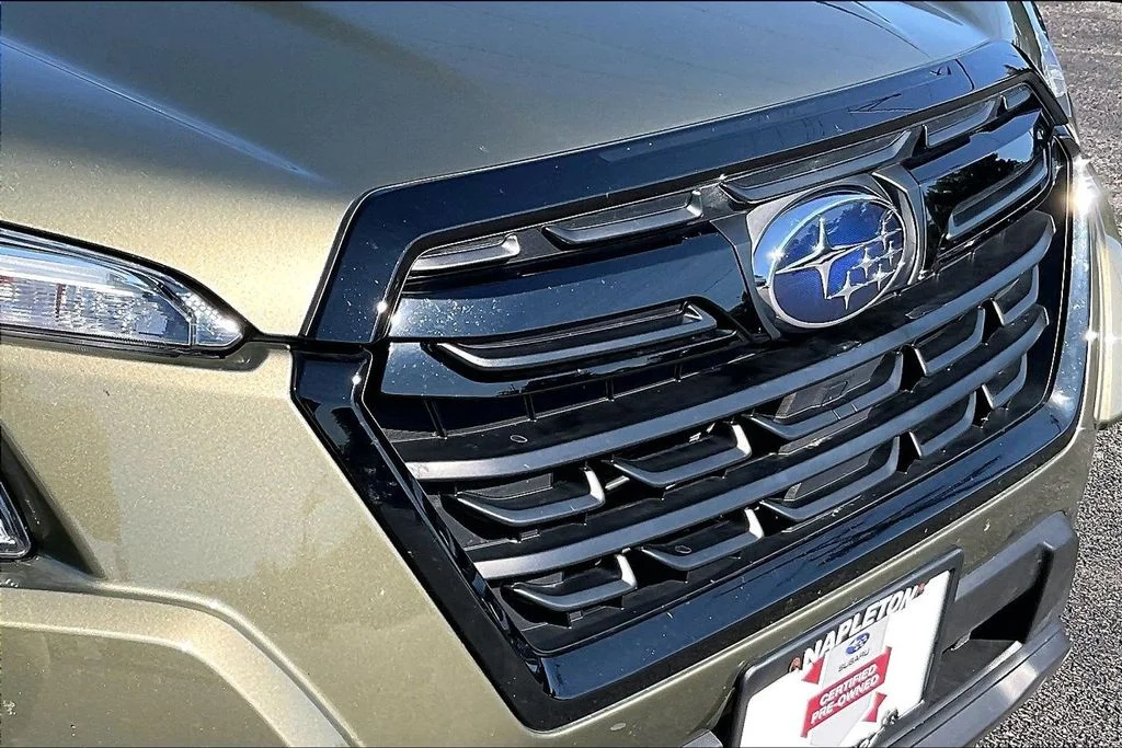 Used 2023 Brown Subaru Premium image 34