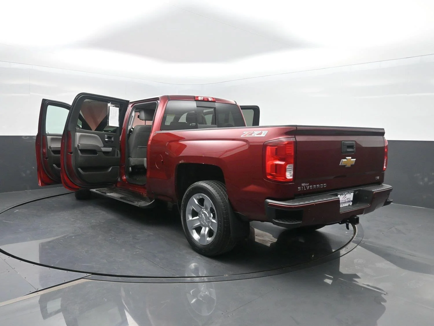 Used 2017 Siren Red Tintcoat Chevrolet LTZ image 48