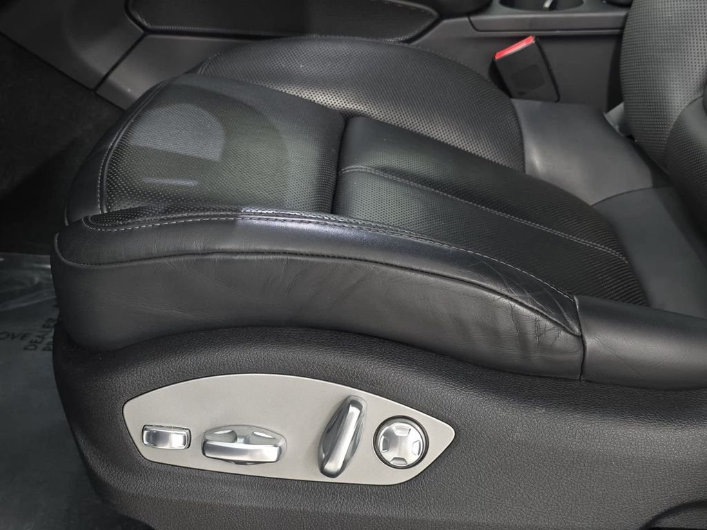 Used 2024 Silver Porsche Base image 25