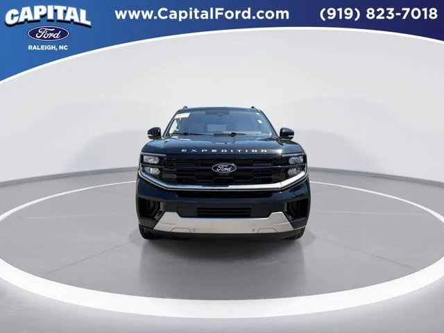Used 2025 Black Ford Platinum image 3