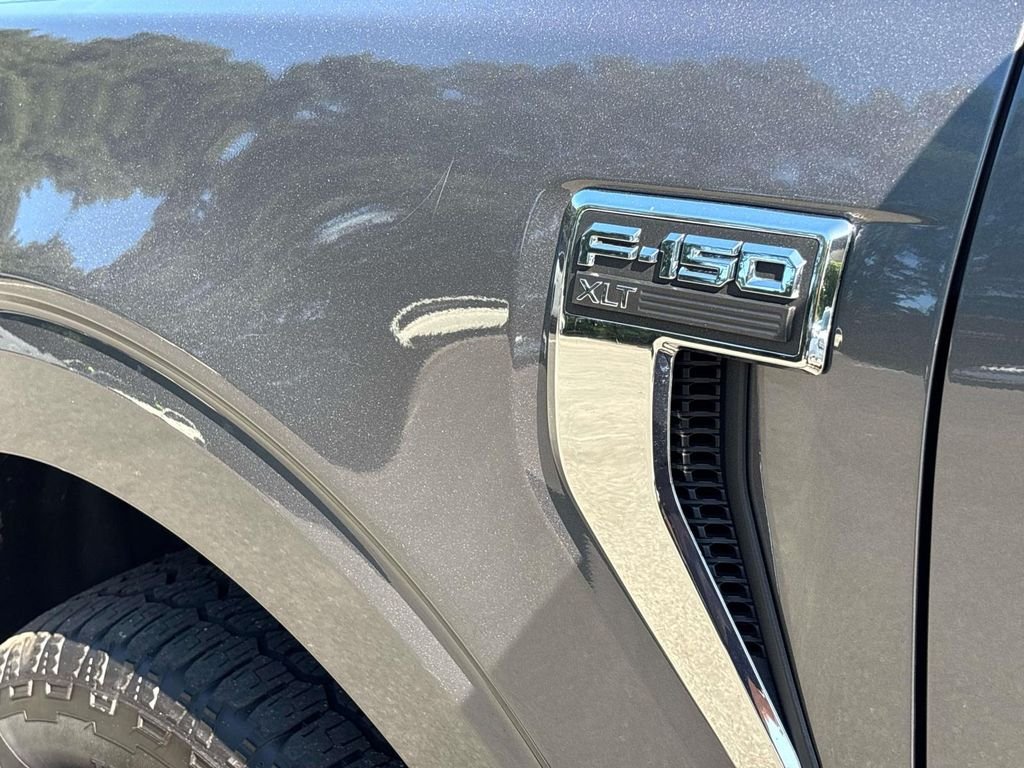 Used 2025 Gray Ford XLT image 10