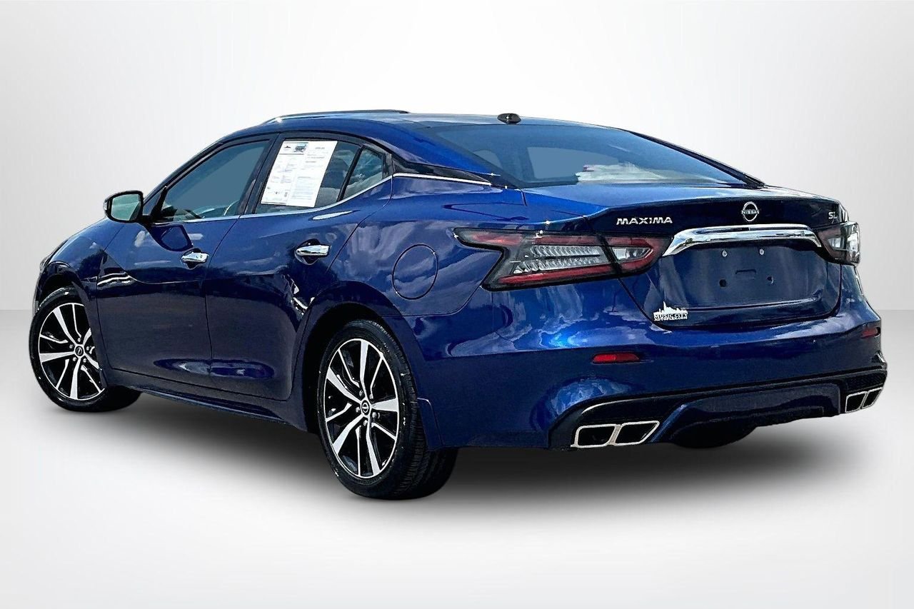Used 2023 Deep Blue Pearl Nissan SL image 5