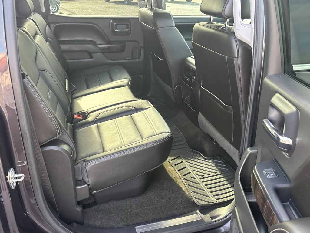 Used 2016 Iridium Metallic GMC Denali image 19