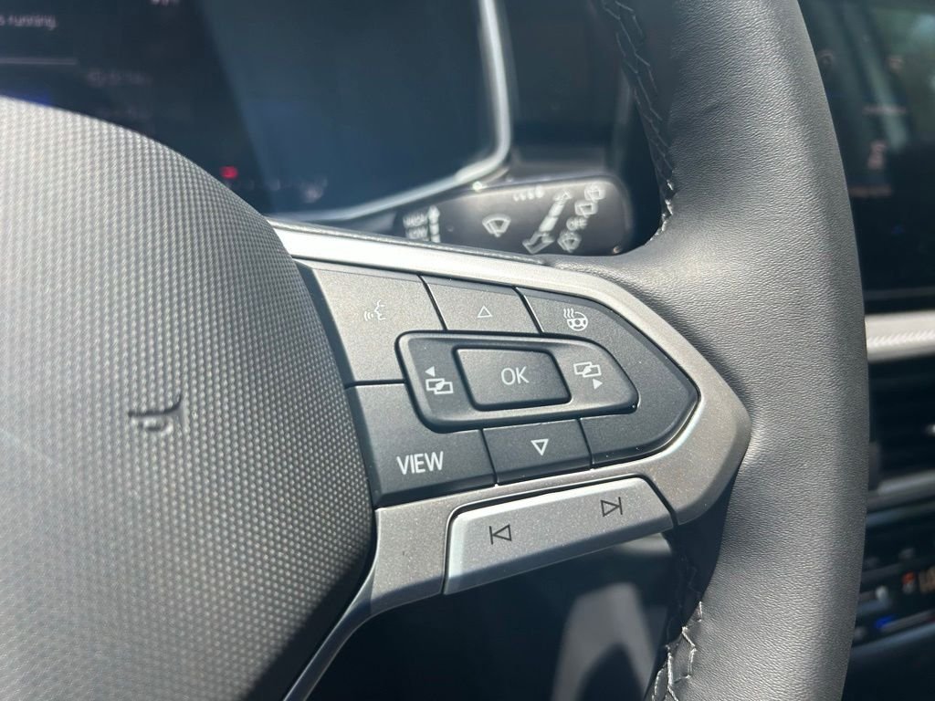 New 2026 White Volkswagen 1.5T SE Black image 22