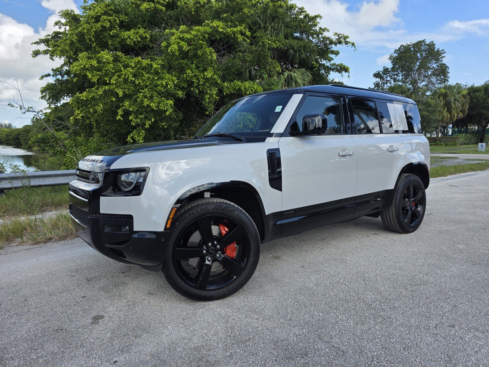 2026 Land Rover Defender