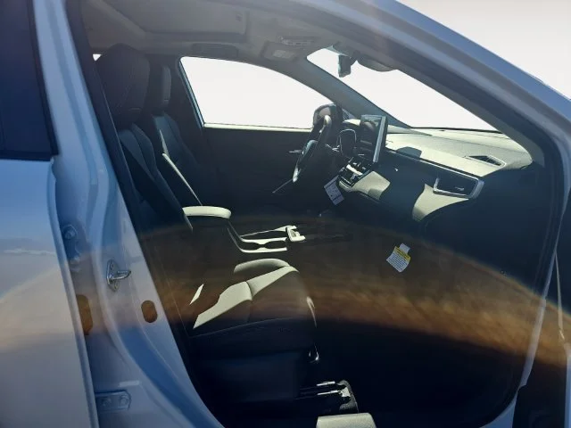 New 2026 Wind Chill Pearl Toyota XLE image 13