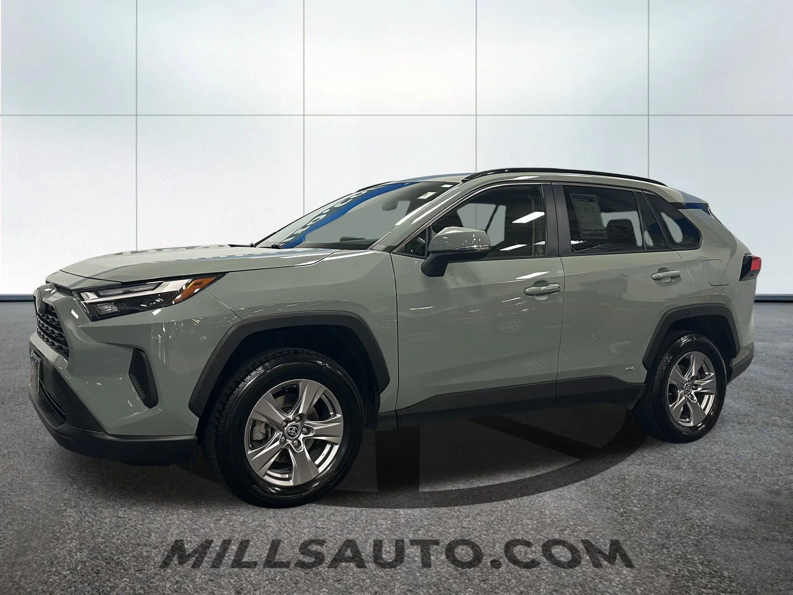 Used 2023 Toyota RAV4 XLE with VIN JTMRWRFV4PJ056752 for sale in Baxter, Minnesota