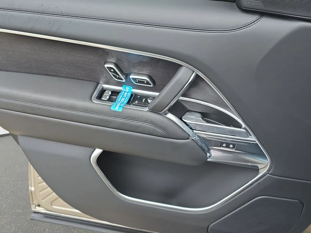 2025 Land Rover Range Rover SE - Photo 29