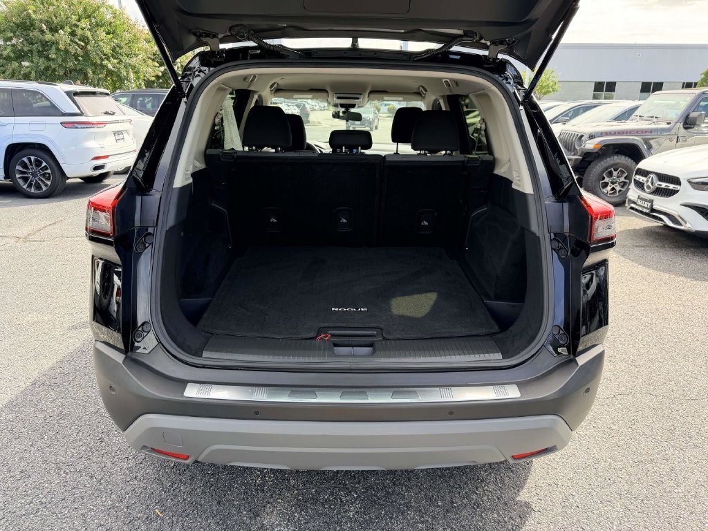 Used 2023 Black Nissan SV image 11