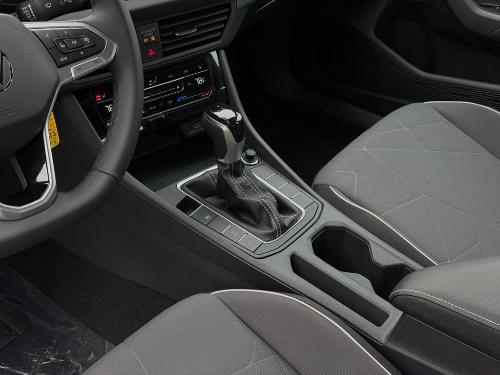 2026 Volkswagen Jetta Sport - Photo 24