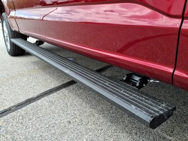 New 2026 Ruby Red Metallic Tinted Clearcoat Ford Platinum image 30