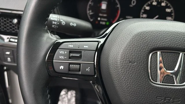 Used 2025 White Honda EX-L image 23