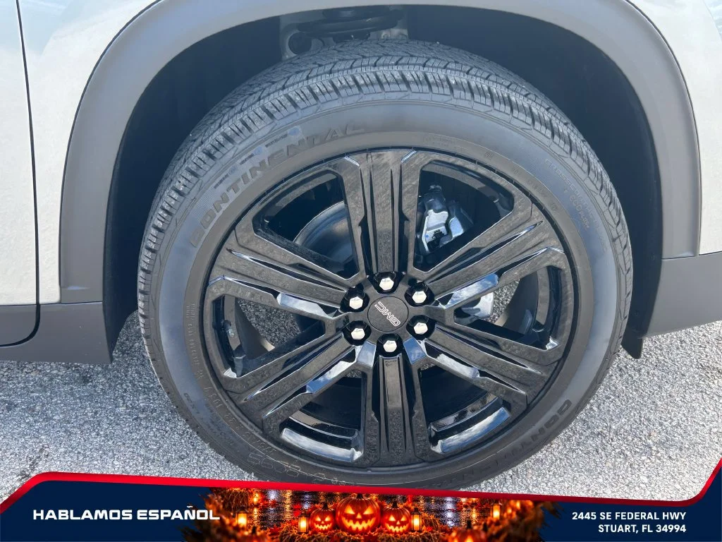 New 2027 Sterling Metallic GMC Elevation image 22