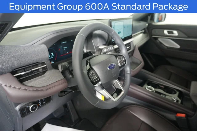 New 2027 Star White Metallic Tri-Coat Ford Platinum™ image 5