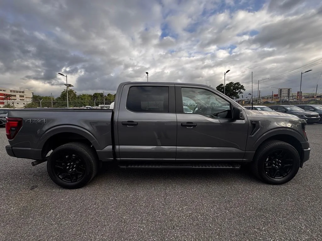 Used 2024  Ford STX image 12