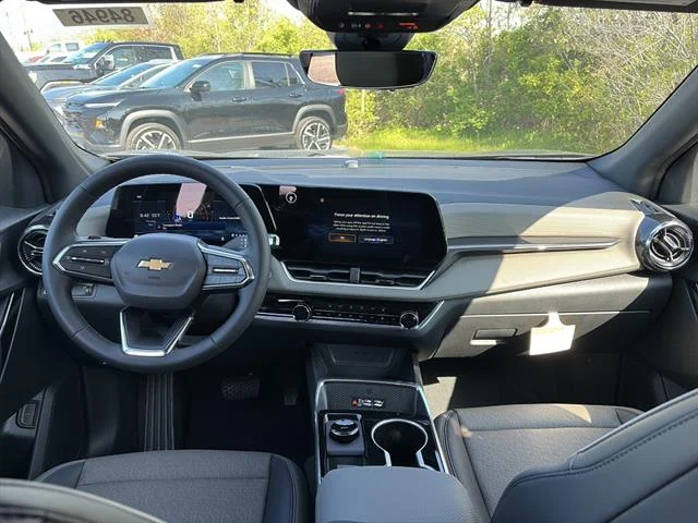 2026 Chevrolet Equinox LT - Photo 6