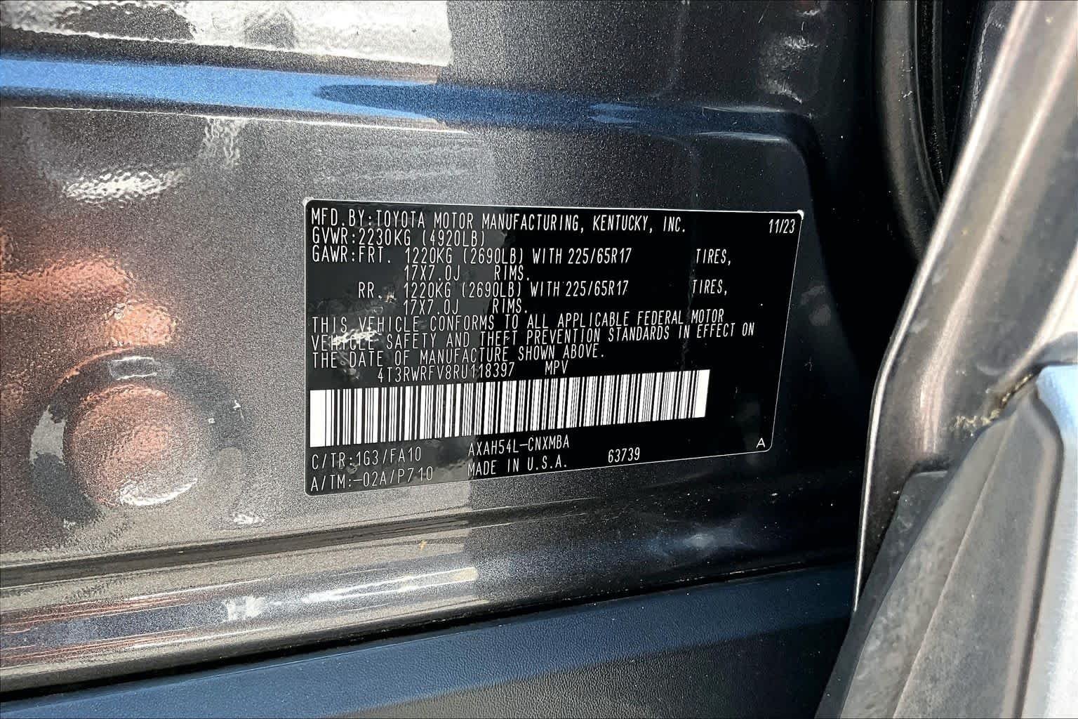Used 2024 Magnetic Gray Metallic Toyota Hybrid XLE image 34