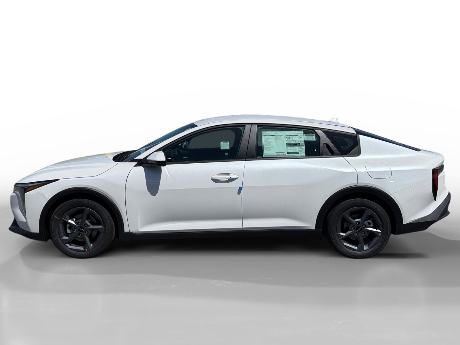 New 2026 Snow White Pearl Kia LXS image 2