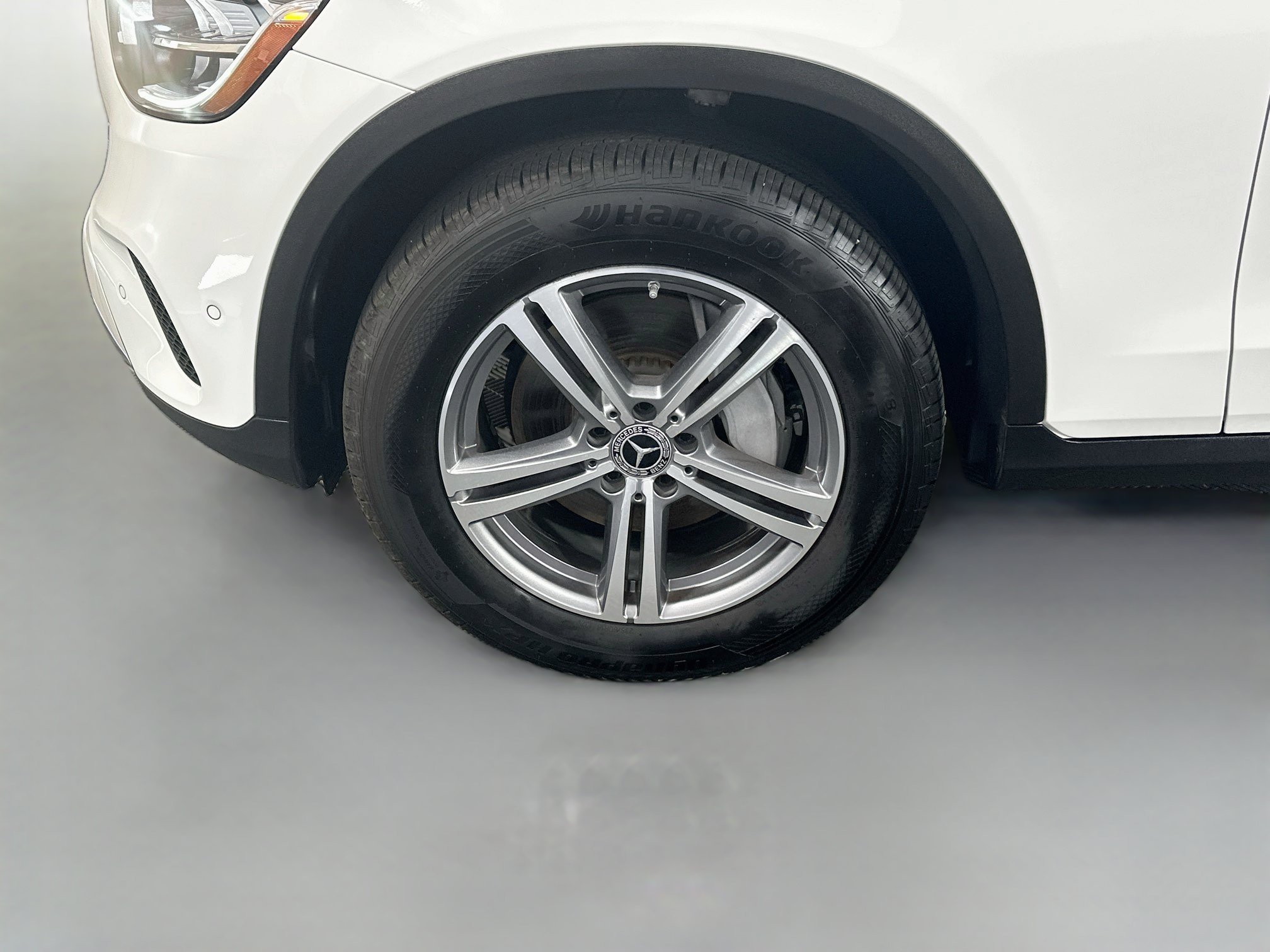 2022 Mercedes-Benz GLC GLC300 - Photo 10