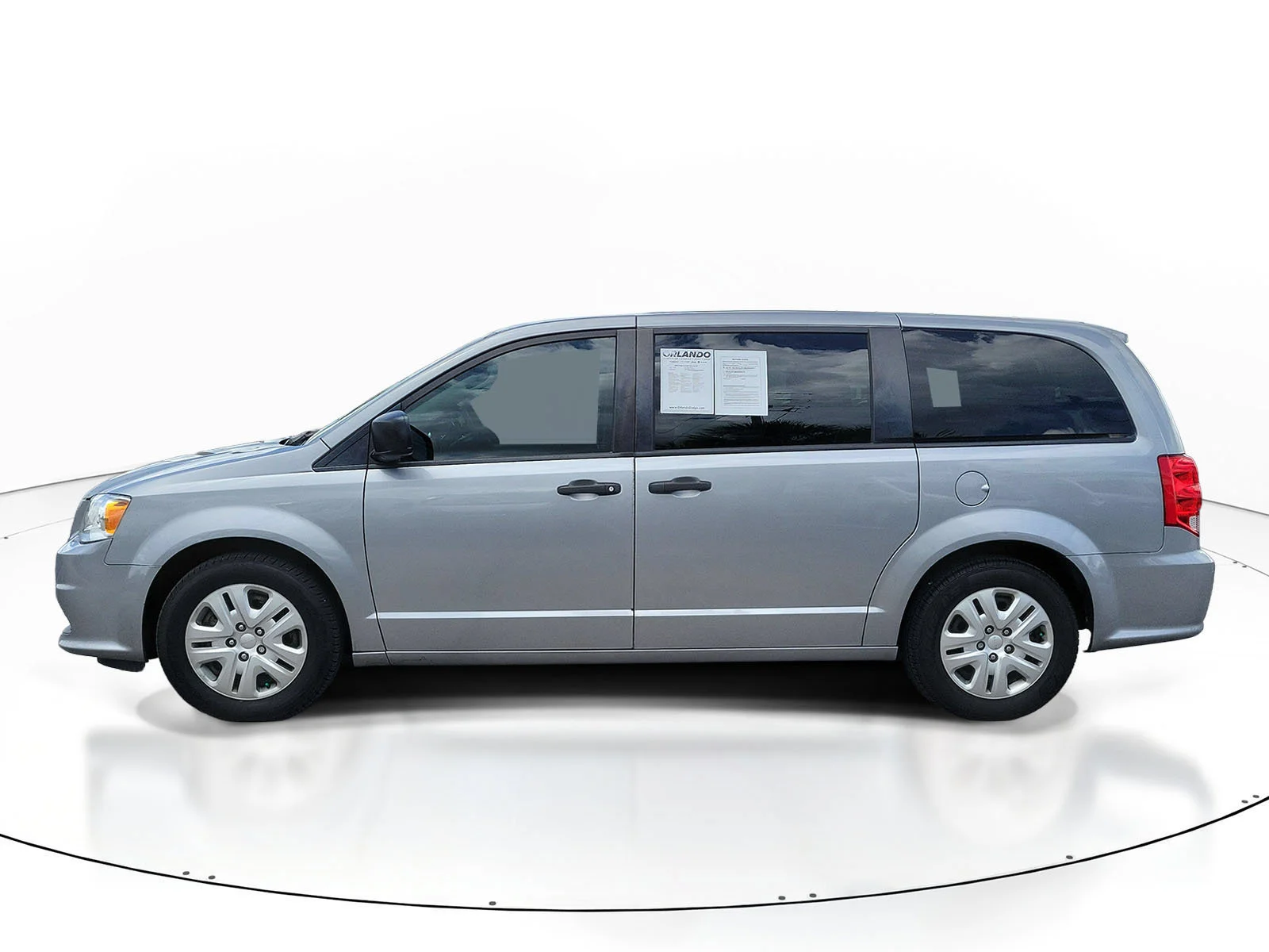 Used 2020 Billet Clearcoat Dodge SE image 4