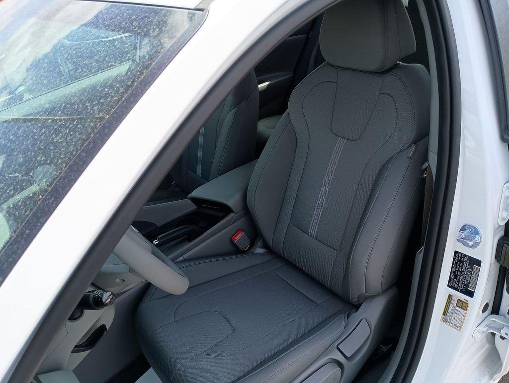 New 2026 White Hyundai SE image 17