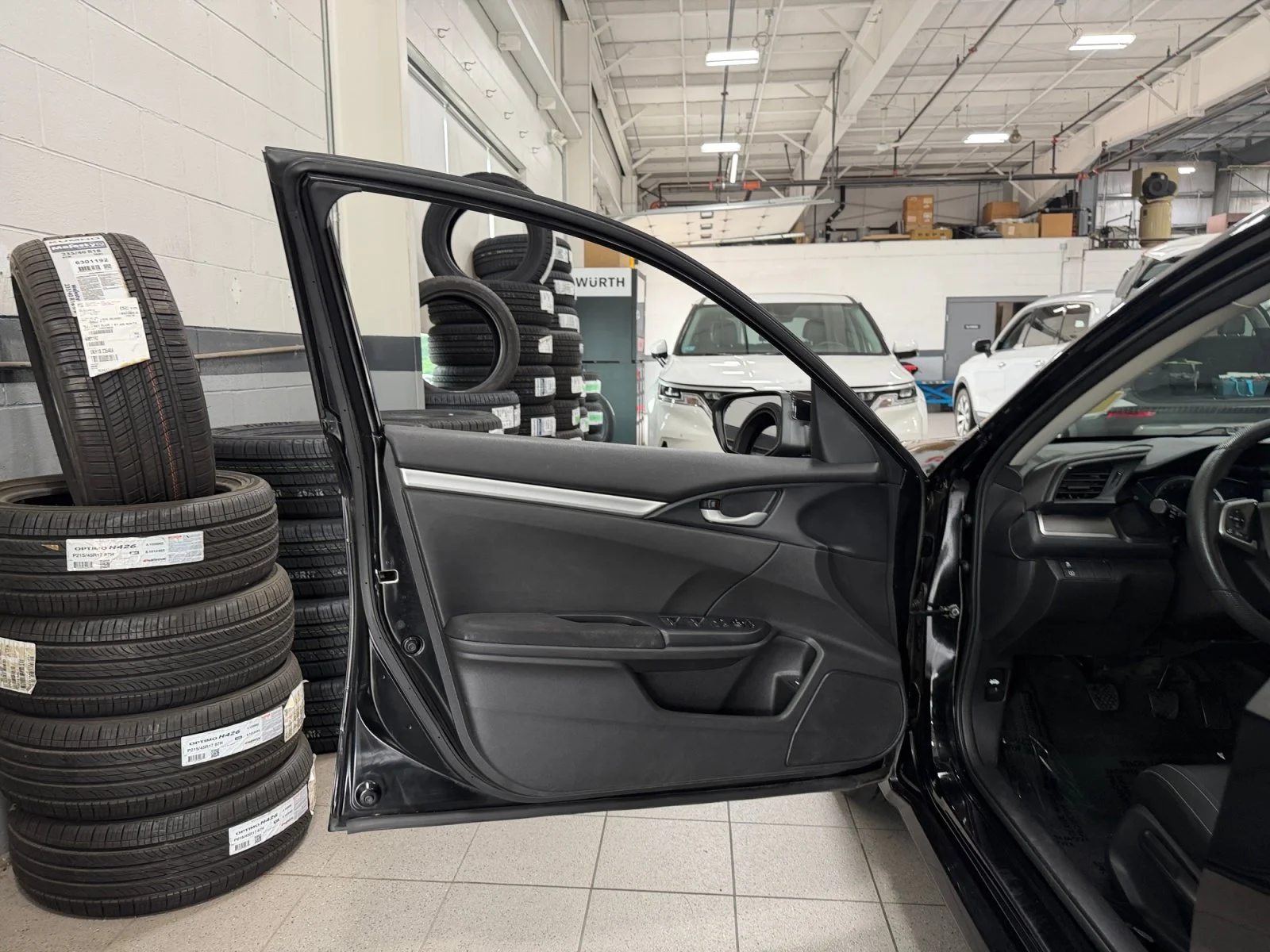 Used 2016 Crystal Black Pearl Honda LX image 25