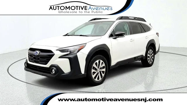 2023 Subaru Outback Premium CVT w/ Blind-Spot Monitoring & Power Liftgate
