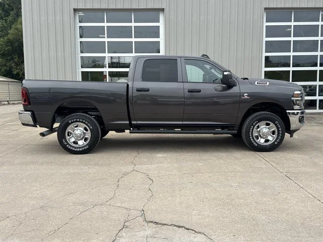New 2026 Granite Crystal Metallic Clear-Coat Exterior Paint RAM Tradesman image 2