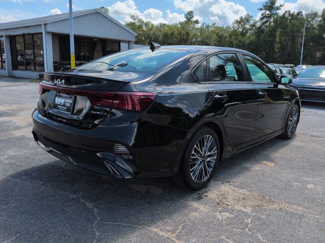 Used 2024 Black Kia GT-Line image 5