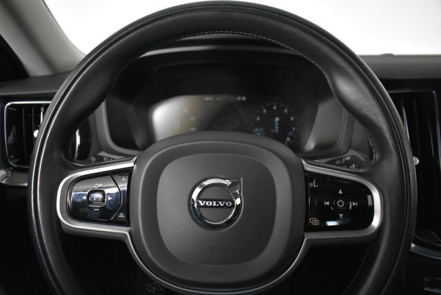 Used 2021 White Volvo T5 image 35