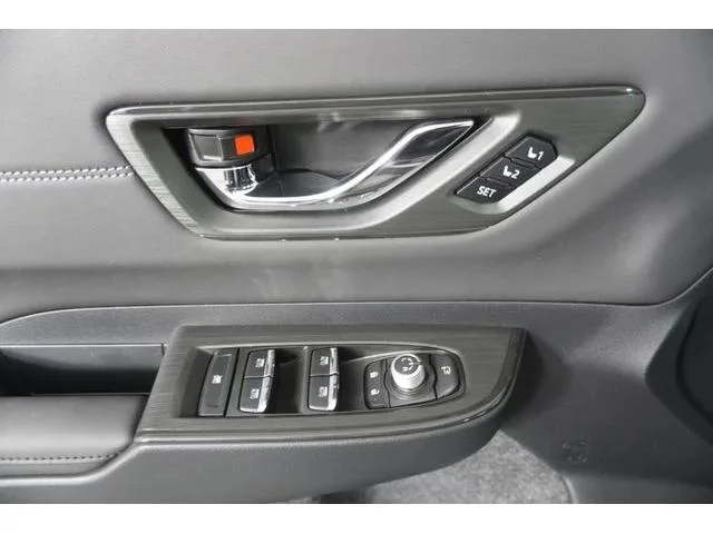 New 2026 ICE SILVER METALLIC Subaru Touring XT image 10