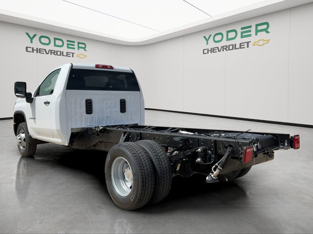New 2026 Summit White Chevrolet Work Truck image 10