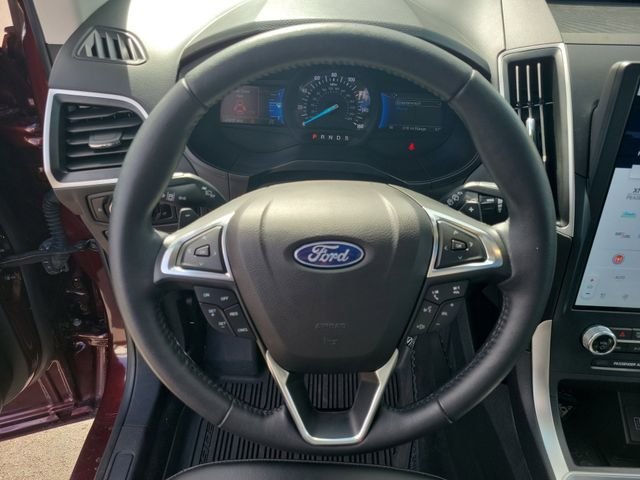 Used 2023 Burgundy Ford SEL image 17