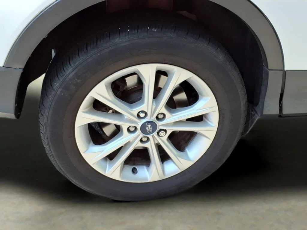 Used 2017 White Ford SE image 34