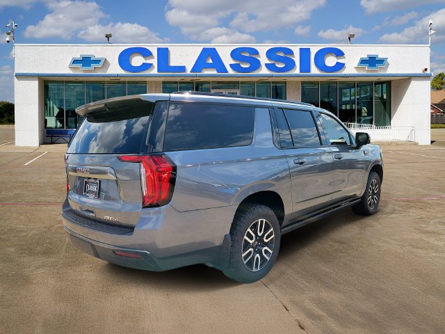2021 GMC Yukon XL AT4 - Photo 7