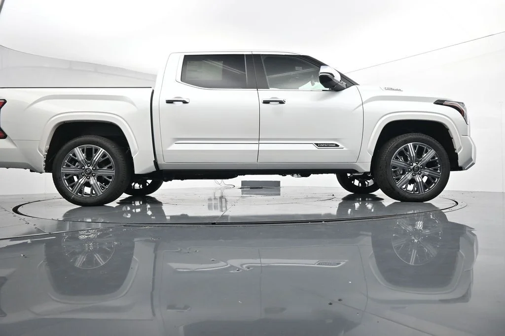 New 2026 Wind Chill Pearl <sup>1</sup> Toyota Tundra Capstone image 34