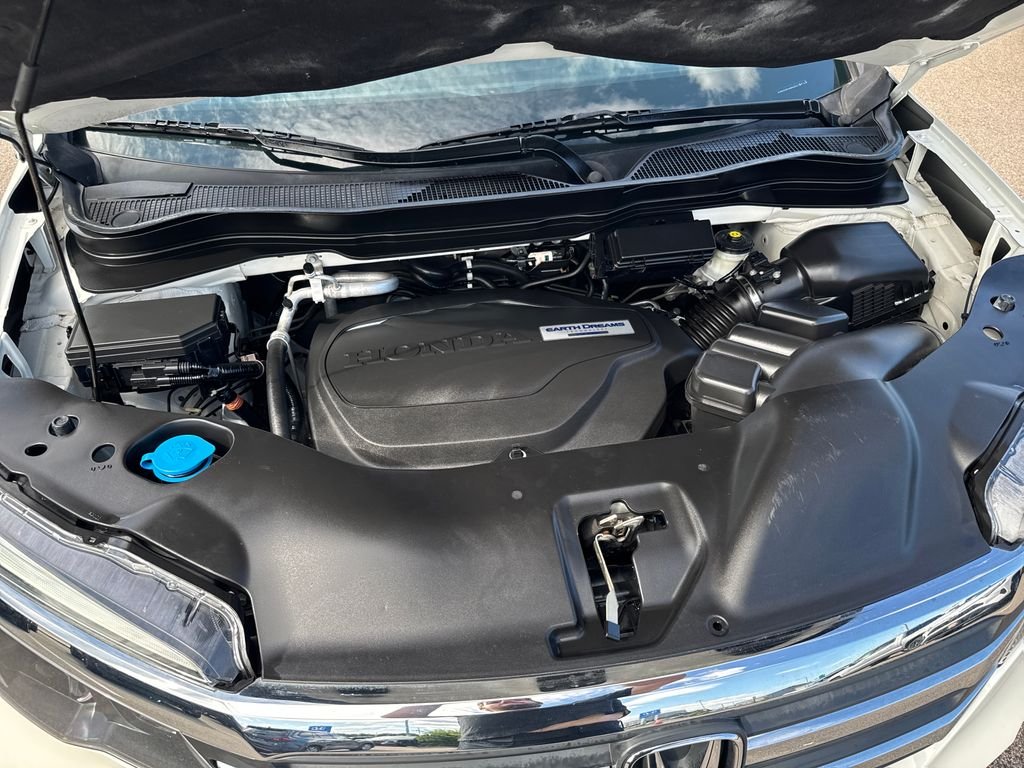 Used 2017  Honda EX-L image 44