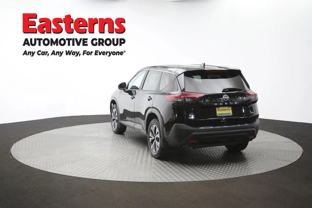 Used 2023 Black Nissan SV image 65