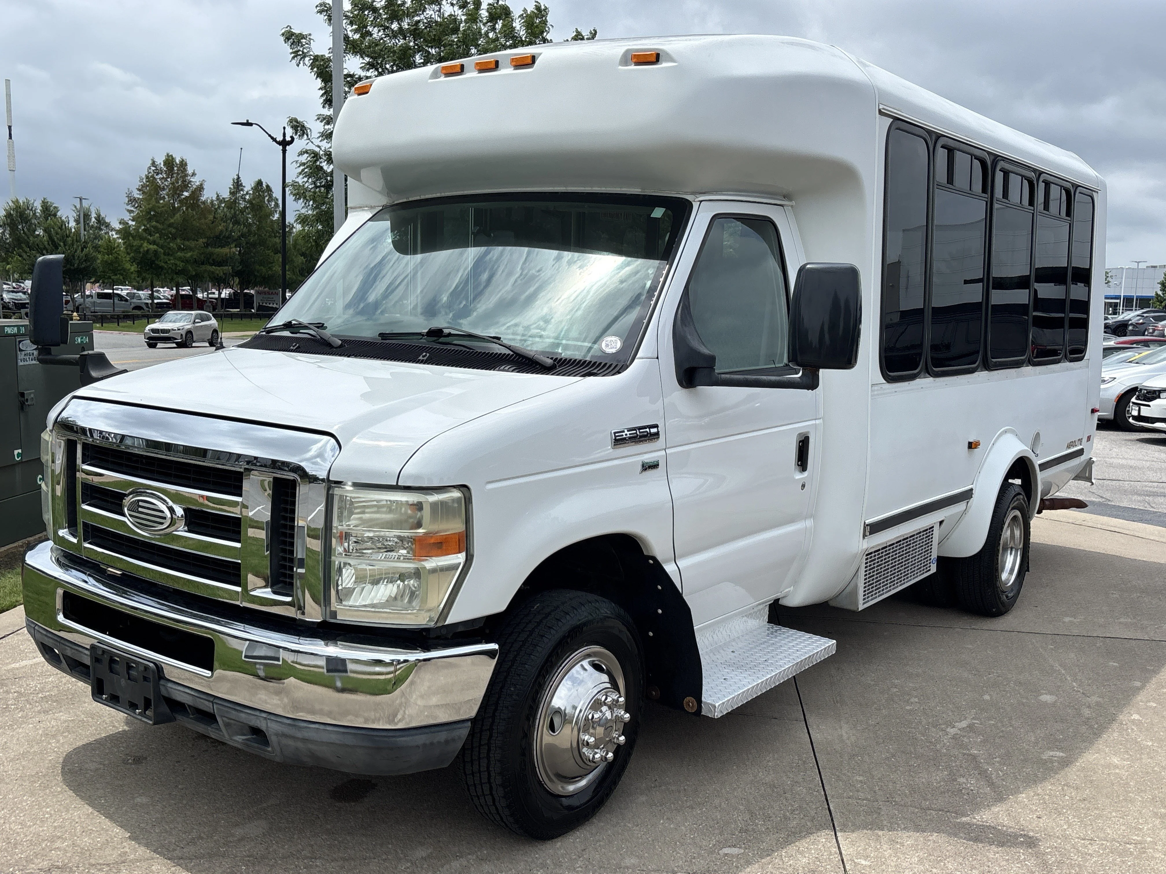 Used 2015 White Ford  image 8