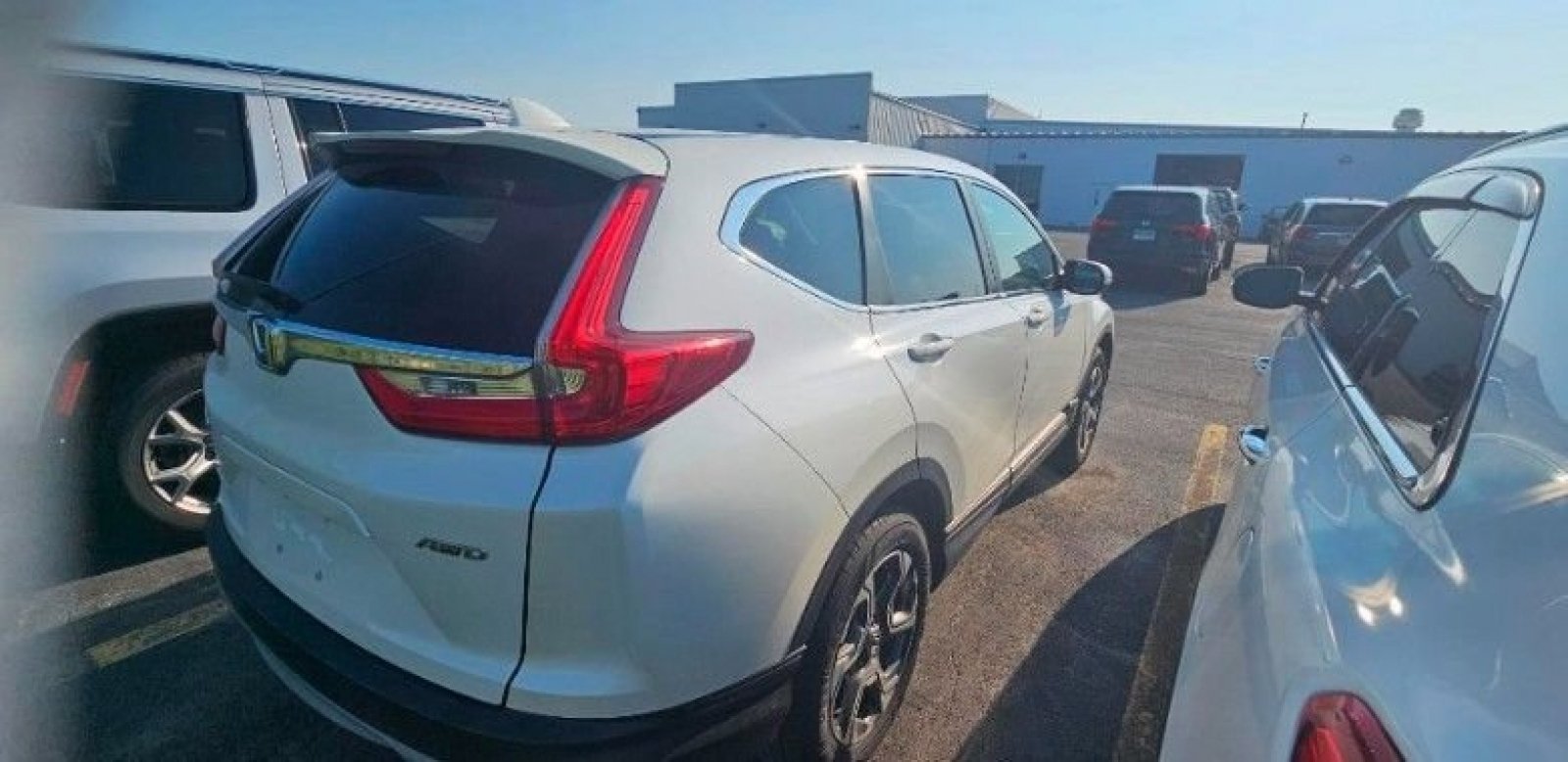 Used 2018 White Diamond Pearl Honda EX-L image 5