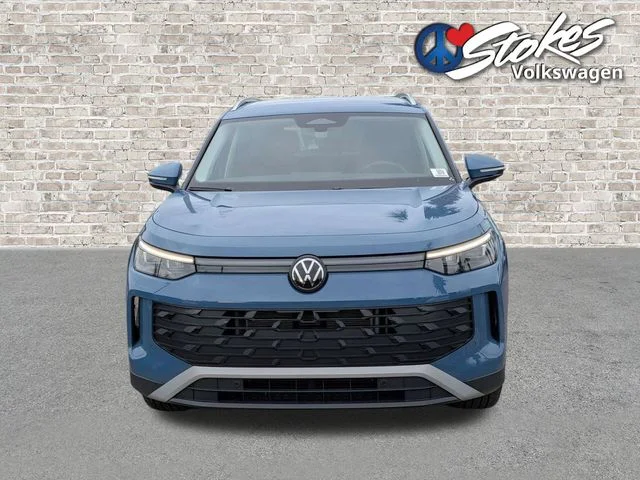 Used 2025 Blue Volkswagen 2.0T SE image 8
