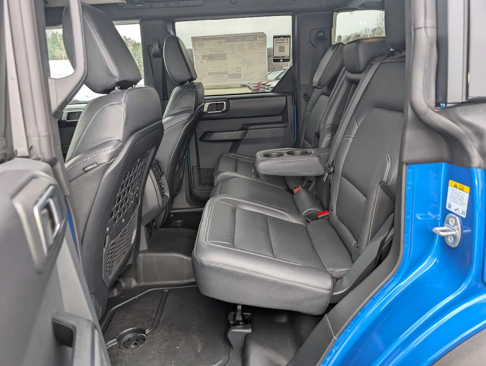 New 2025 Velocity Blue Metallic Ford Badlands® image 17