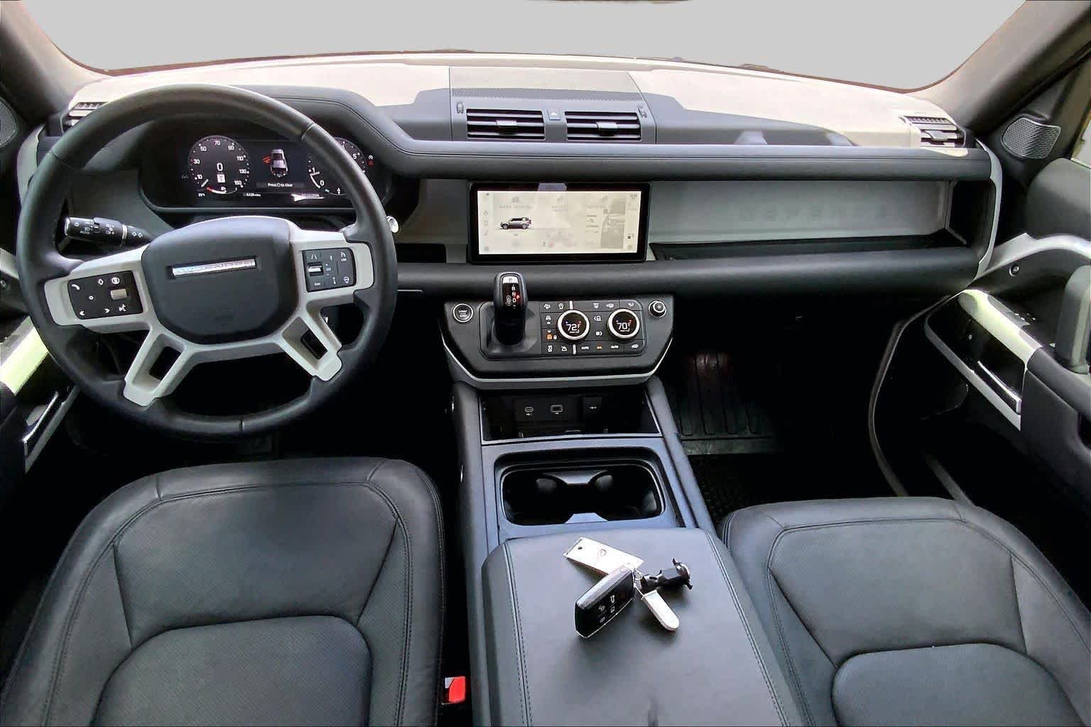 Used 2024 Fuji White Land Rover S image 15