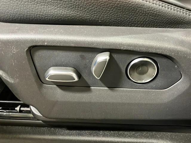 2026 GMC Yukon XL Denali - Photo 28