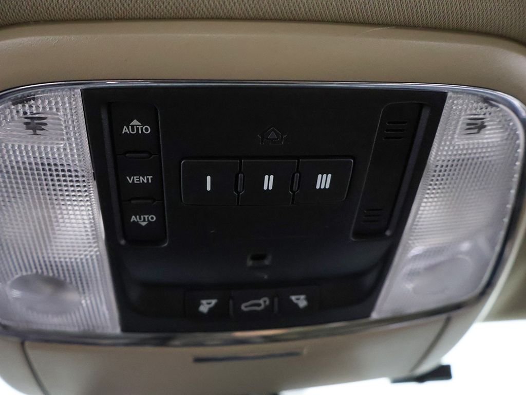 Used 2019 White Jeep Limited image 51