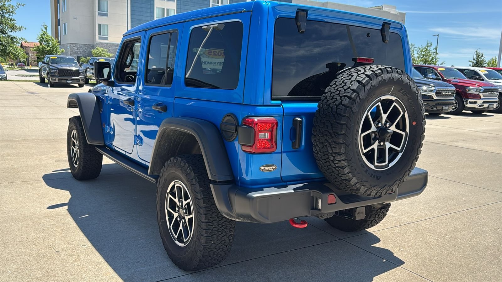 Used 2025 Blue Jeep Rubicon image 11