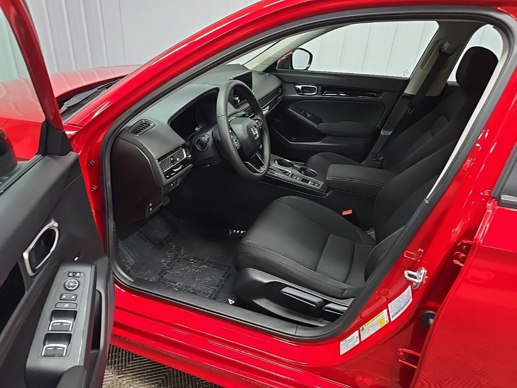 Used 2024  Honda EX image 30